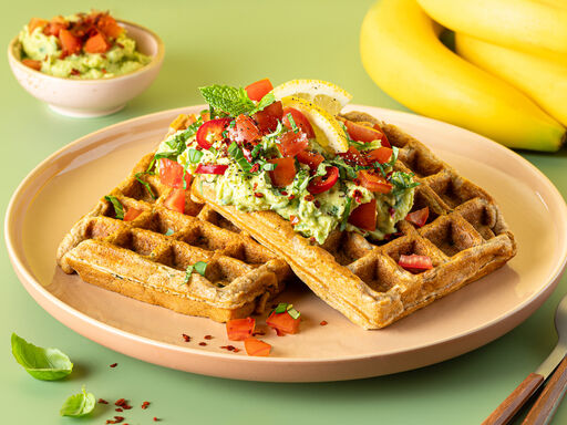 Bananenwaffeln mit Avocadomus